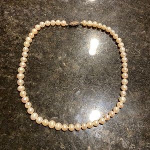 Pearls necklace